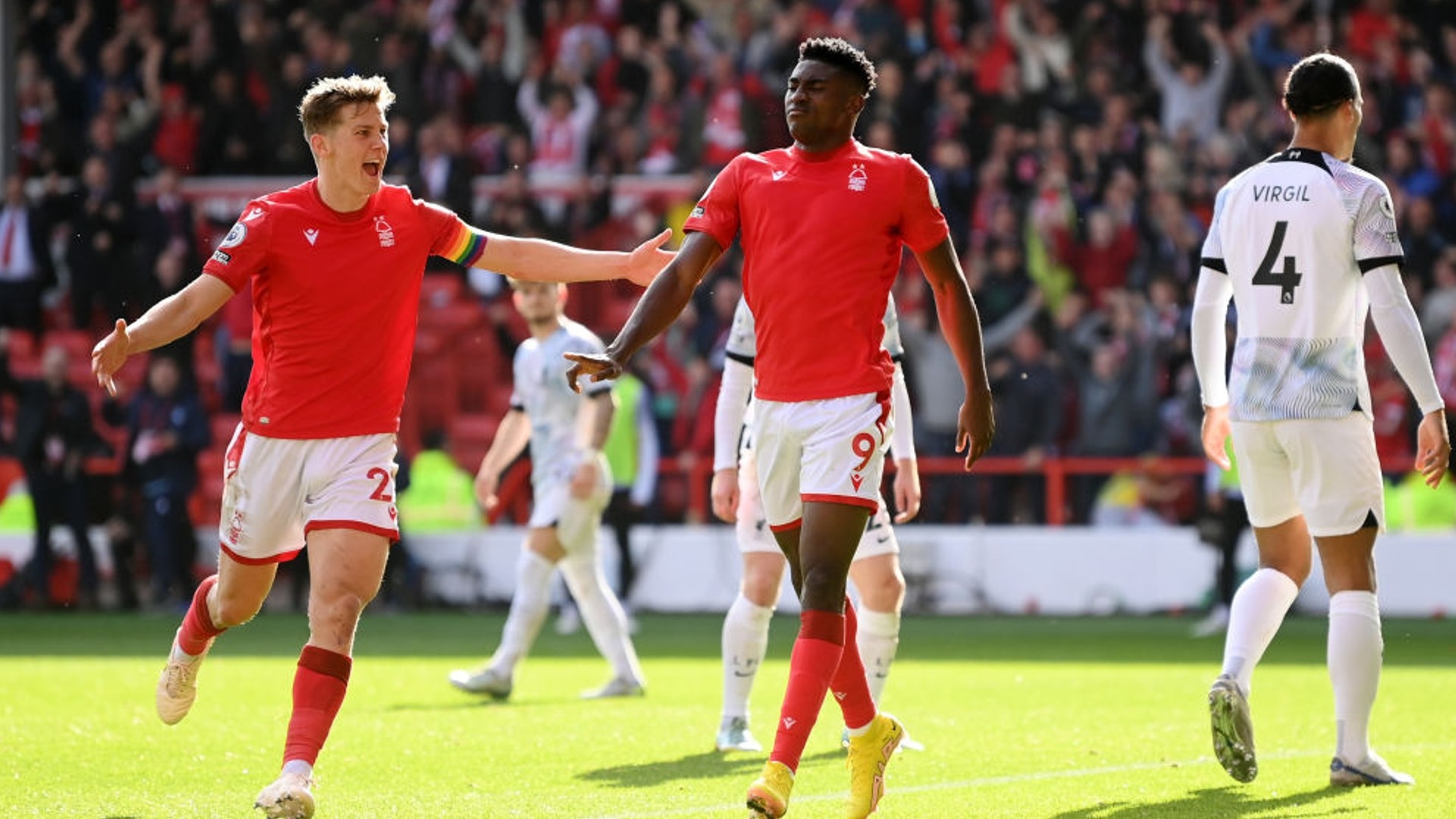 兴趣让我感 兴趣让我感